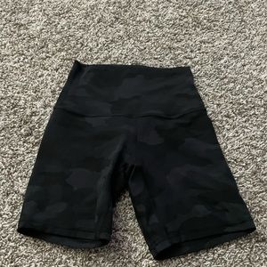 Lululemon biker shorts